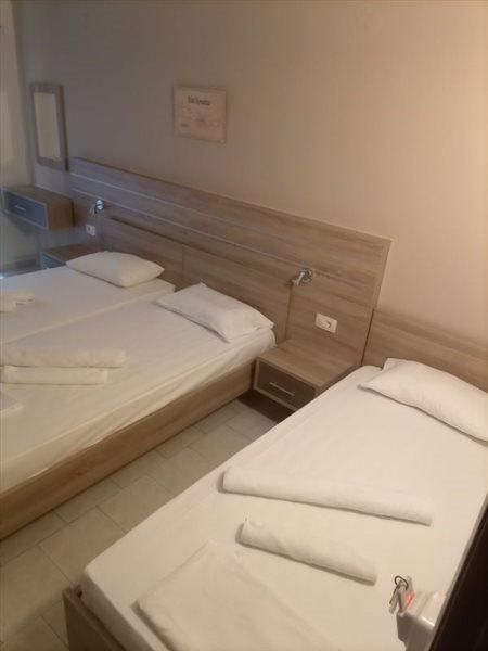 Romantza Apartments Agia Marina  Exterior photo