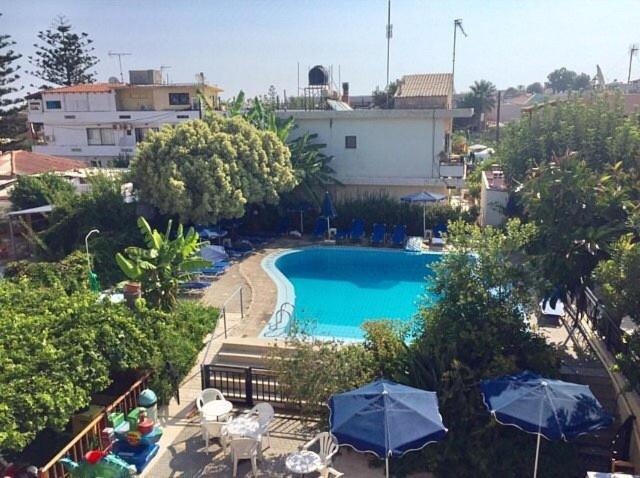 Romantza Apartments Agia Marina  Exterior photo