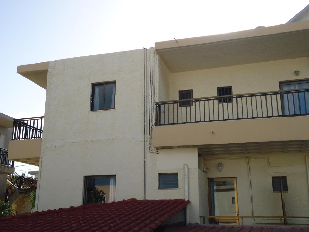 Romantza Apartments Agia Marina  Exterior photo