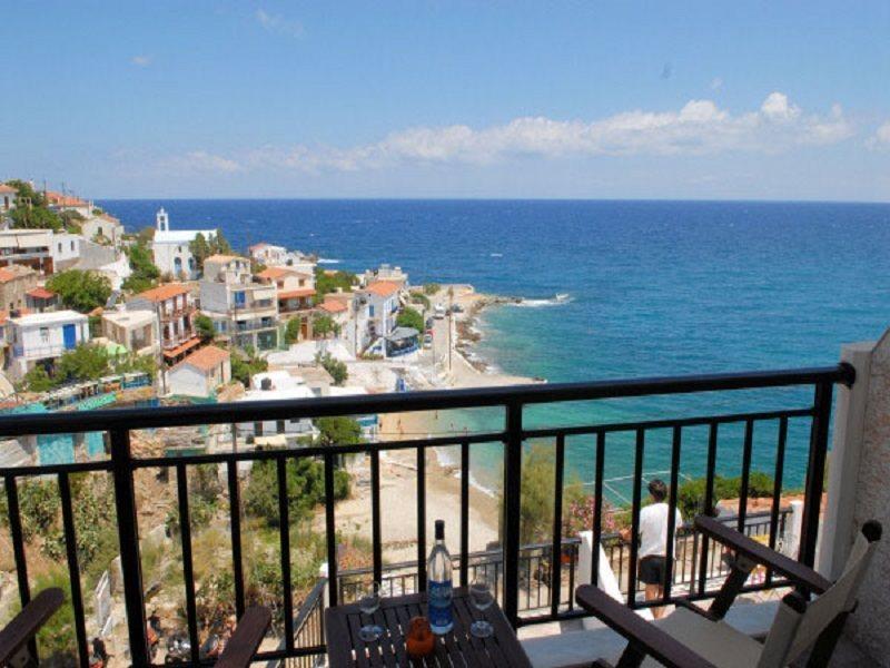 Romantza Apartments Agia Marina  Exterior photo