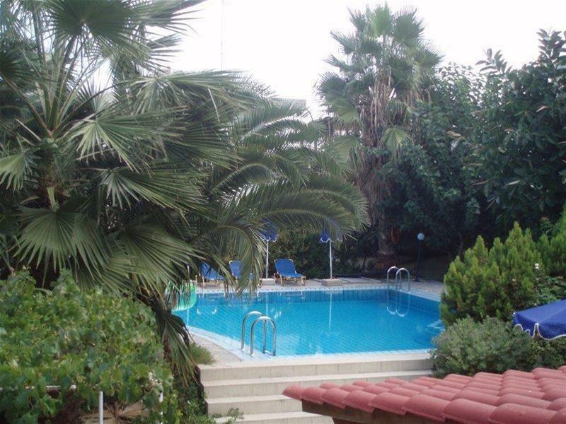 Romantza Apartments Agia Marina  Exterior photo
